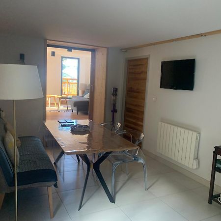 Апартаменты Le Sarana : 75M2, Calme, Belle Vue Avec Terrasse. Ле дез Альп Экстерьер фото